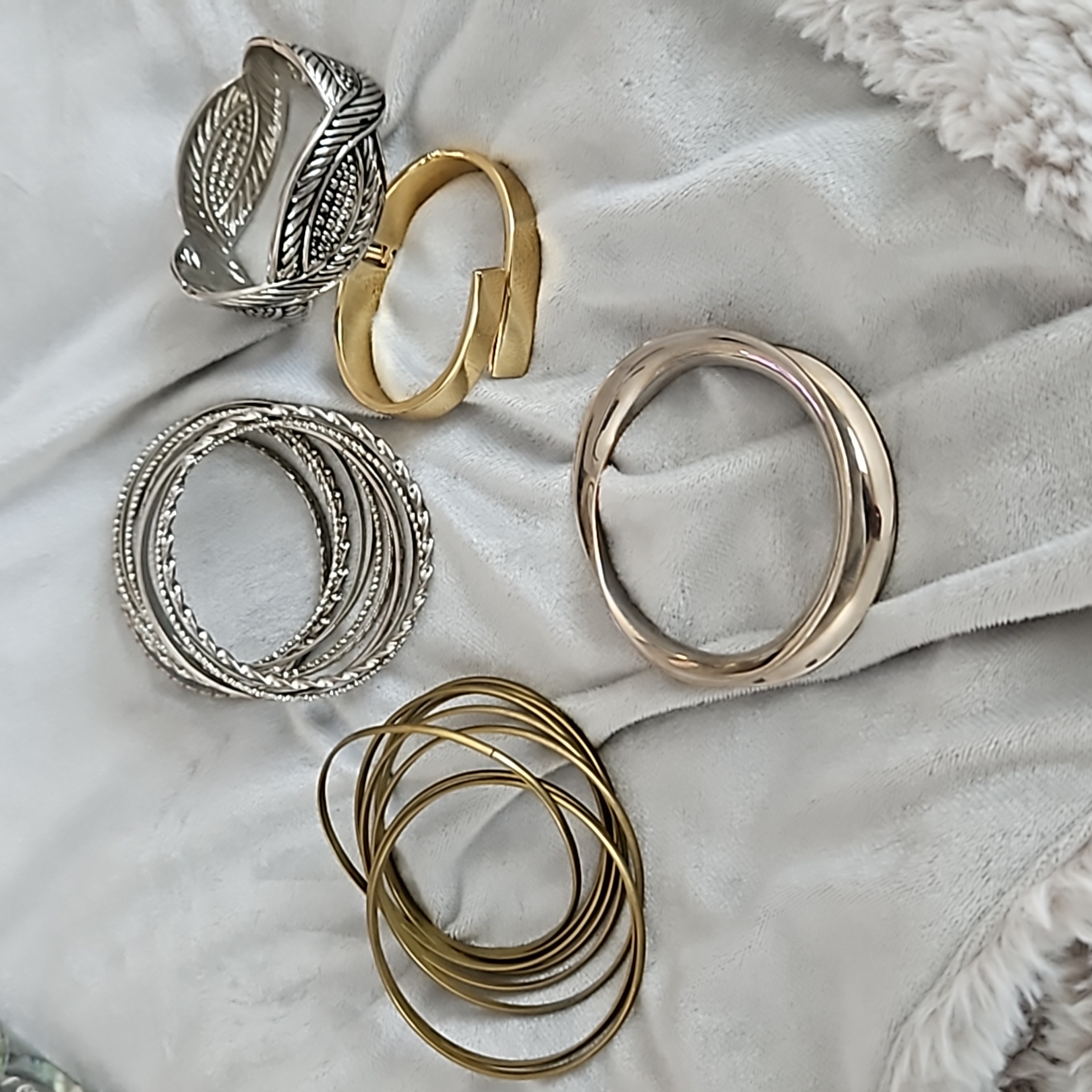 Cosmetic Jewelry Bracelets
